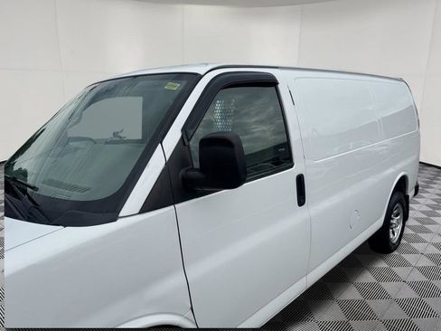 Used 2014 Chevrolet Express 1500 AWD image 10