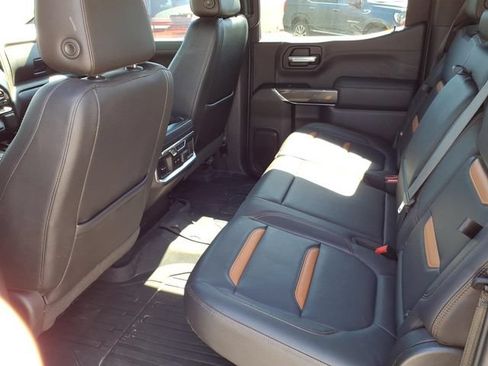 Used 2019 GMC Sierra 1500 AT4 w/ AT4 Preferred Package AWD/4WD image 7