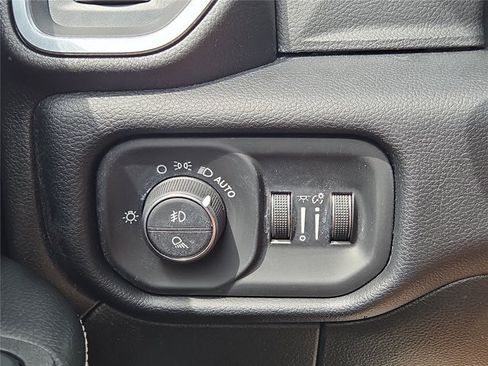 Used 2026 RAM 2500 Laramie AWD/4WD image 49