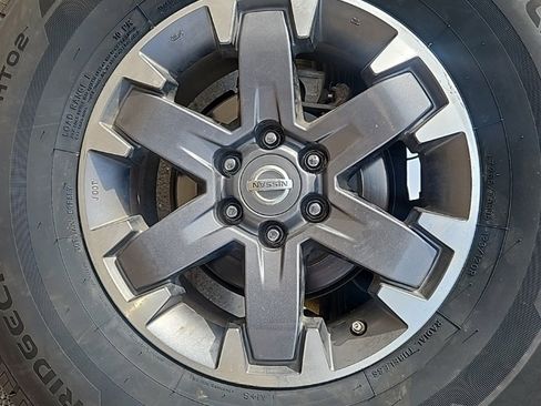 Used 2019 Nissan Frontier PRO-4X image 21