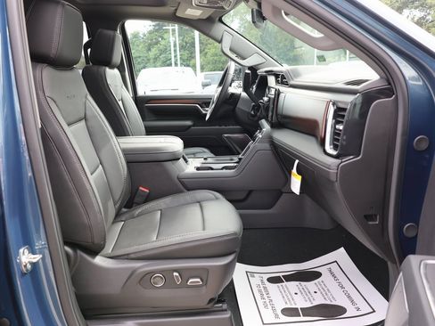 New 2025 GMC Sierra 2500 Denali w/ Denali Reserve Package image 45