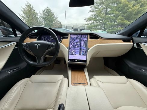 Used 2019 Tesla Model S Long Range image 2