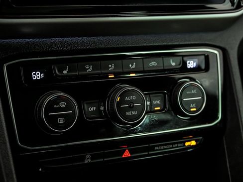 Used 2023 Volkswagen Atlas Cross Sport SEL R-Line image 22