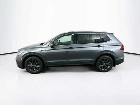 Used 2023 Volkswagen Tiguan SE FWD image 4