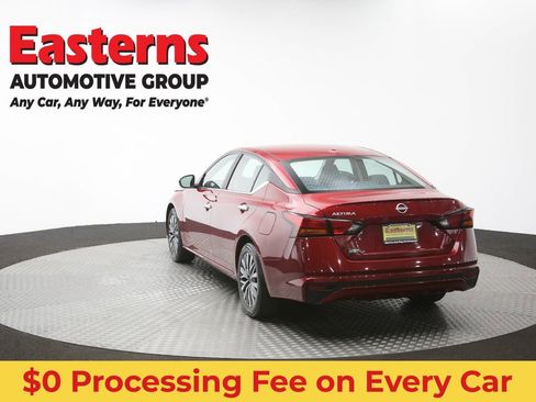 Used 2025 Nissan Altima 2.5 SV FWD image 65