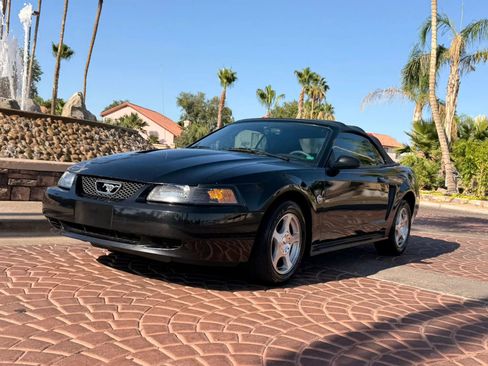 Used 2004 Ford Mustang Premium RWD image 9
