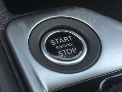 Used 2024 Nissan Sentra SR w/ SR Premium Package FWD image 37