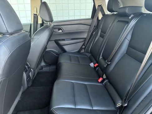 Certified 2024 Nissan Rogue SL FWD image 13