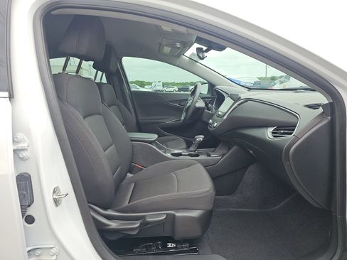 Used 2024 Chevrolet Malibu LS image 15
