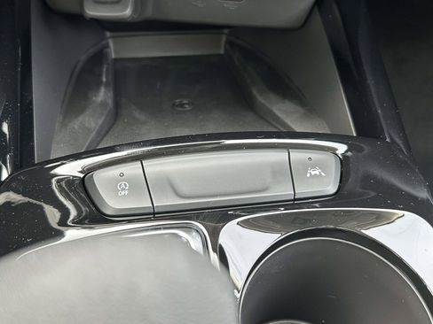 New 2026 Chevrolet Trax ACTIV w/ Sunroof Package image 25