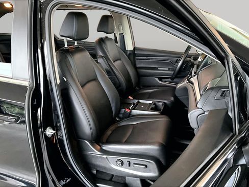Used 2025 Honda Odyssey EX-L image 9