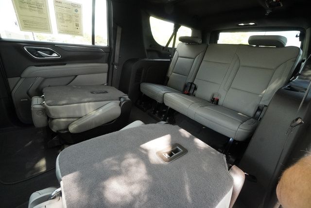 Used 2024 GMC Yukon XL SLT w/ SLT Premium Package AWD/4WD image 24
