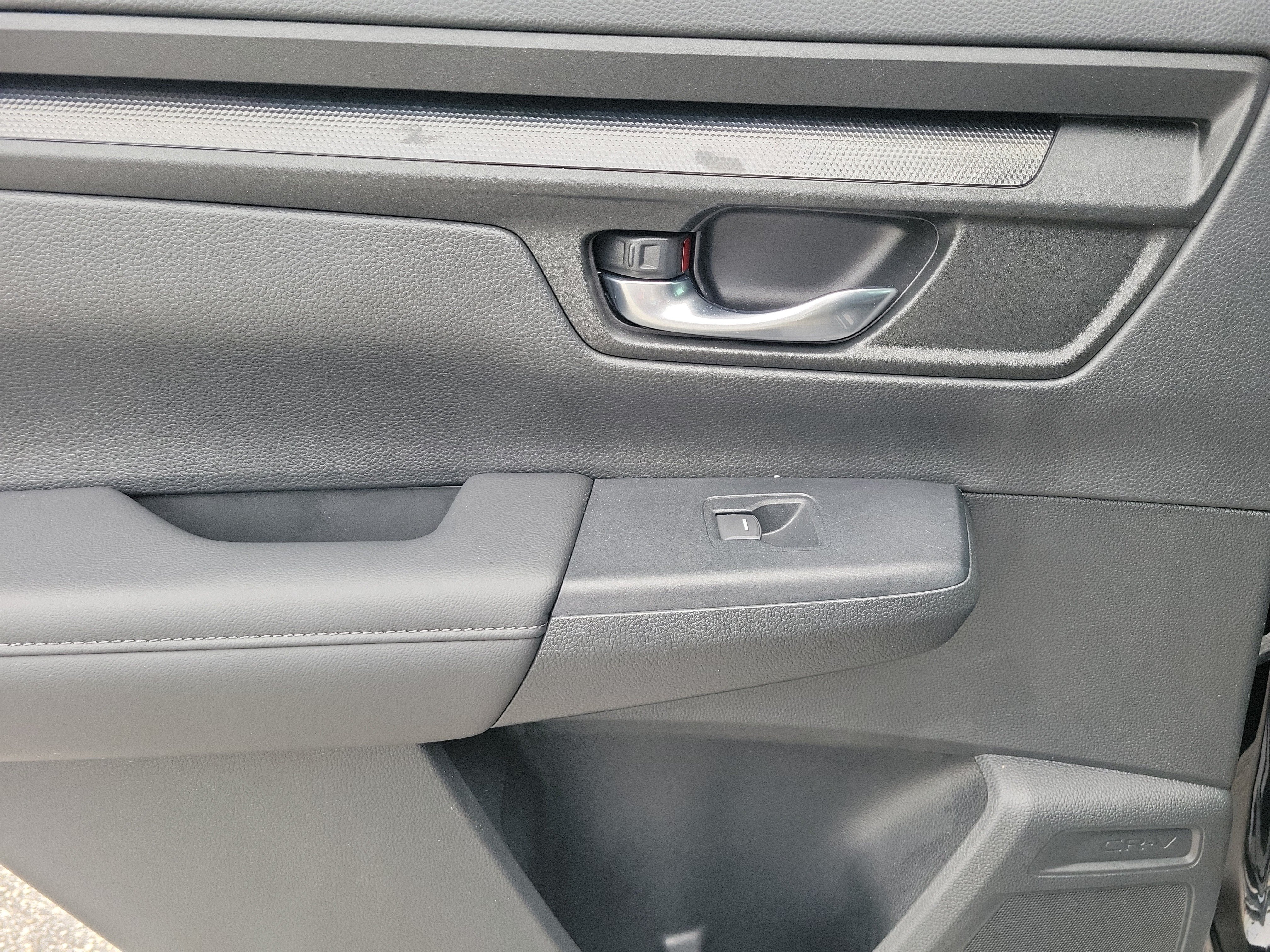 Used 2024 Honda CR-V LX image 14