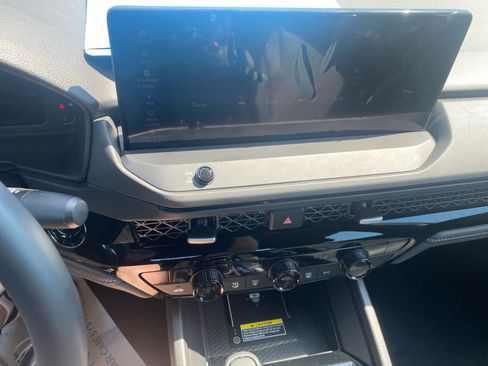 Used 2025 Honda Accord Sport image 21
