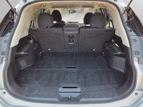 Used 2015 Nissan Rogue SV AWD/4WD image 25