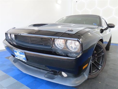 Used 2014 Dodge Challenger SRT8 Core RWD image 1