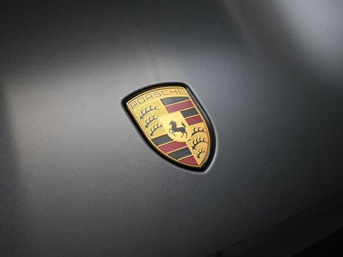Certified 2026 Porsche Macan AWD/4WD image 13