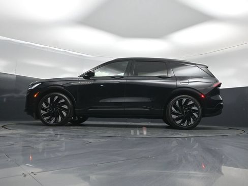 Used 2024 Lincoln Nautilus Reserve w/ Equipment Group 202A AWD/4WD image 46