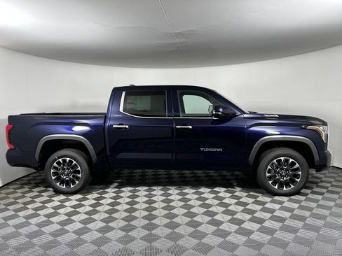 Certified 2022 Toyota Tundra Limited AWD/4WD image 5