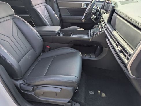 Used 2025 Hyundai Santa Fe SEL AWD/4WD image 29