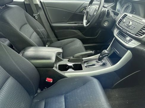 Used 2015 Honda Accord Sport image 7