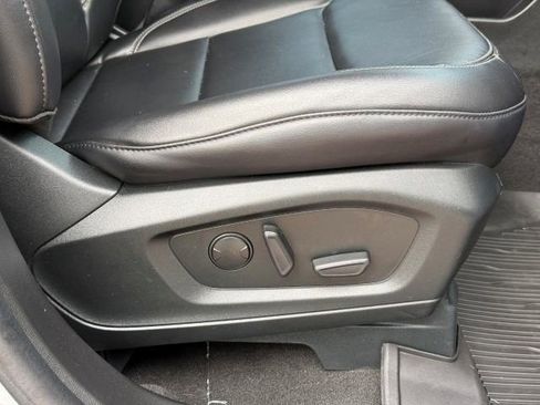 Used 2023 Ford Explorer XLT w/ Equipment Group 202A image 25