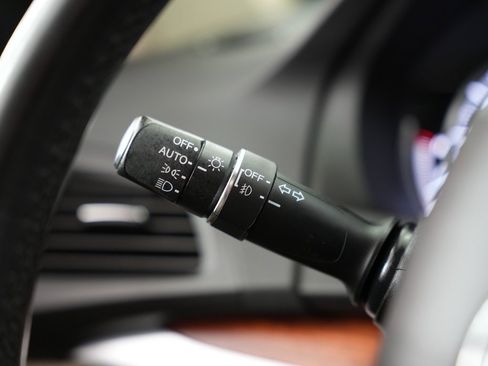 Used 2017 Acura MDX SH-AWD w/ Advance Package image 16