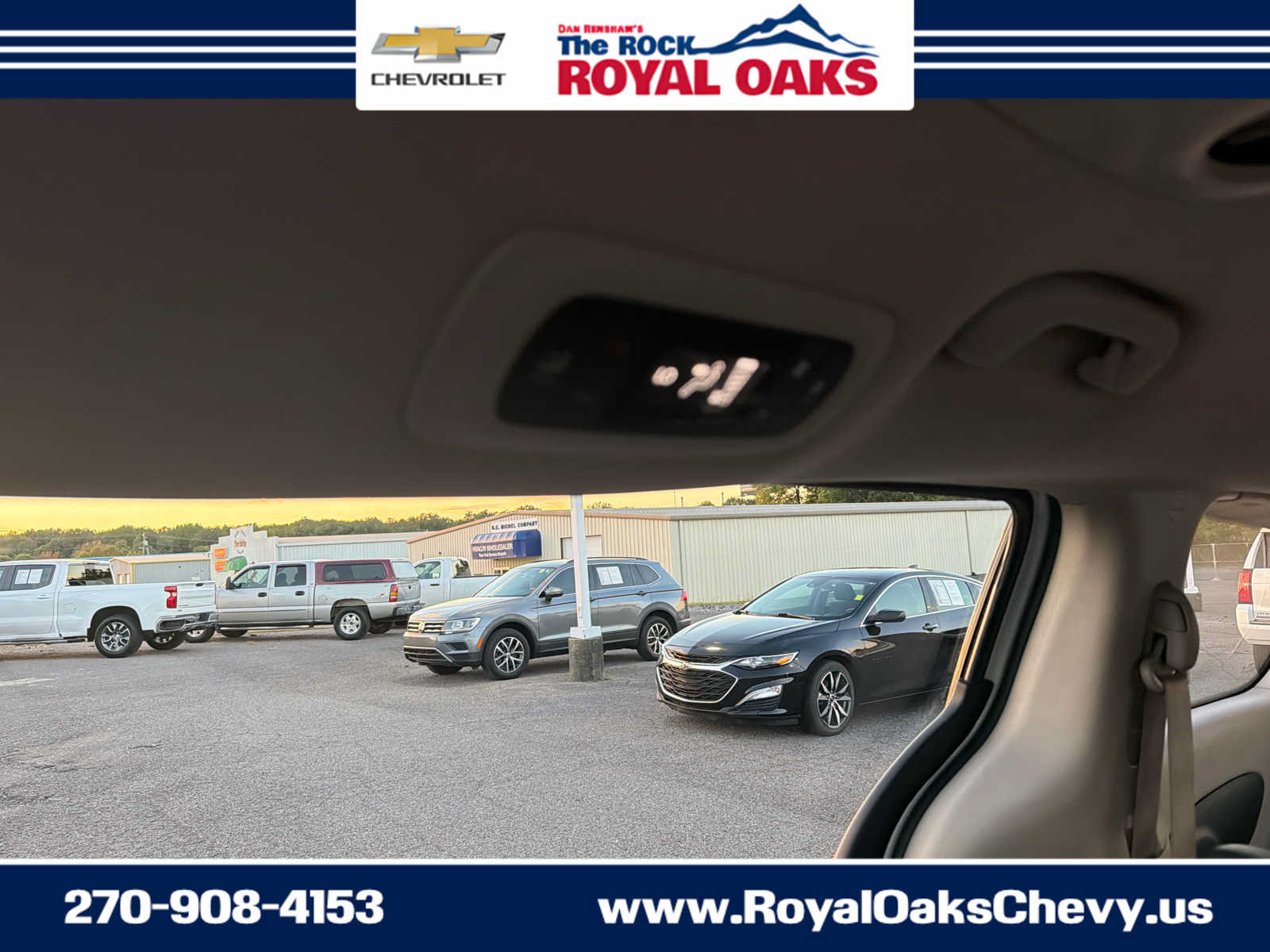 Used 2023 Chrysler Voyager LX FWD image 49