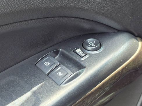 Used 2018 GMC Canyon SLE w/ SLE Convenience Package image 21