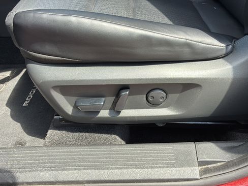 Used 2021 Nissan Rogue SV w/ Premium Package FWD image 14