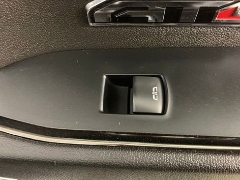 Used 2023 GMC Sierra 1500 AT4 w/ AT4 Preferred Package image 31