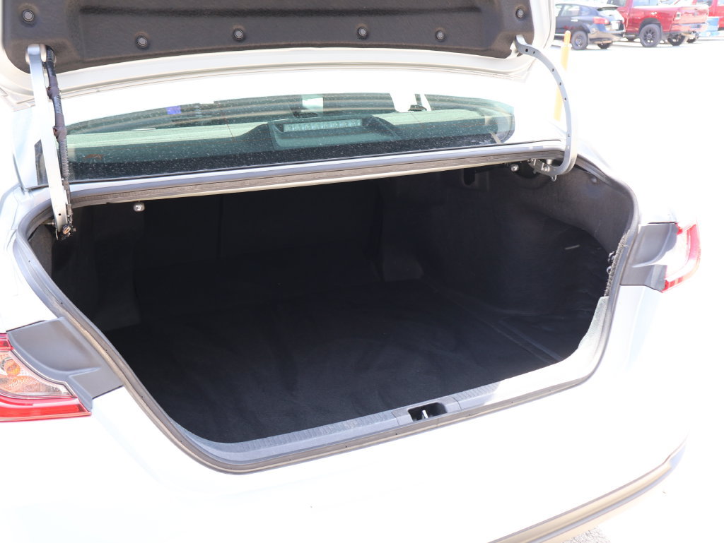 Used 2025 Toyota Camry LE FWD image 14