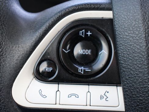 Used 2017 Toyota Prius Two w/ Carpet Mat Package image 22