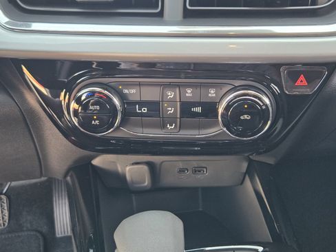 New 2026 Chevrolet Trax LT FWD image 18
