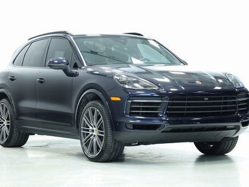 Used 2022 Porsche Cayenne Platinum Edition AWD/4WD image 3