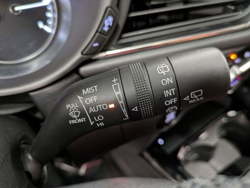 Used 2025 MAZDA CX-30 AWD 2.5 S w/ Preferred Package image 19