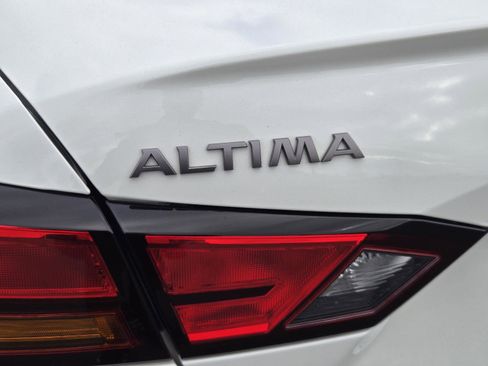 Used 2023 Nissan Altima 2.5 SV w/ SV Premium Package image 33