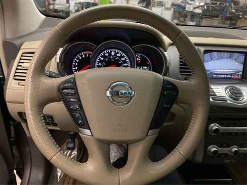 Used 2014 Nissan Murano LE w/ Platinum Edition Package image 22