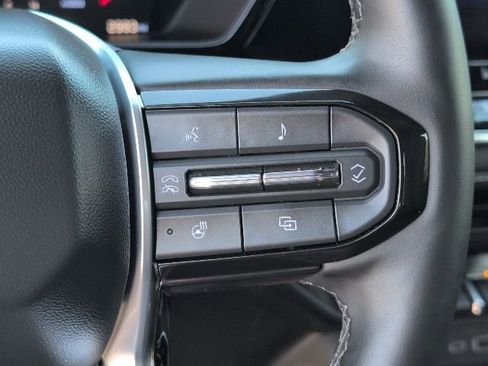 New 2025 Chevrolet Colorado LT w/ LT Convenience Package image 19