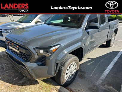 Used 2025 Toyota Tacoma SR5