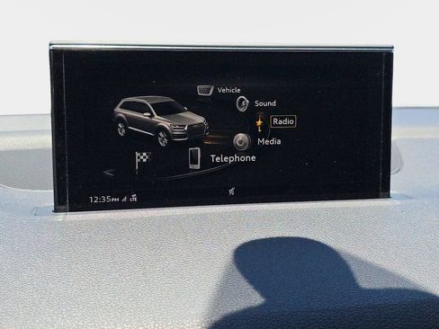 Used 2018 Audi Q7 2.0T Premium Plus AWD/4WD image 28