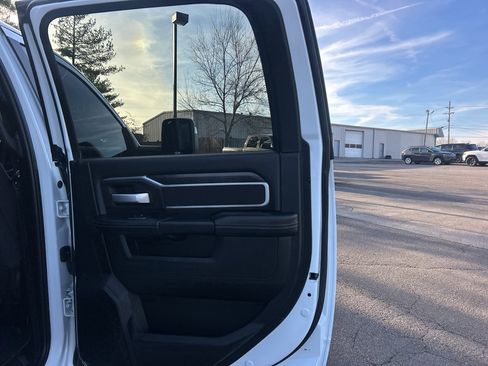 Used 2024 RAM 2500 Big Horn w/ Off Road Package image 22