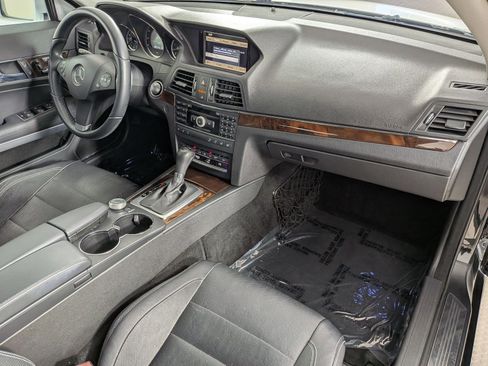 Used 2011 Mercedes-Benz E 350 Cabriolet image 24