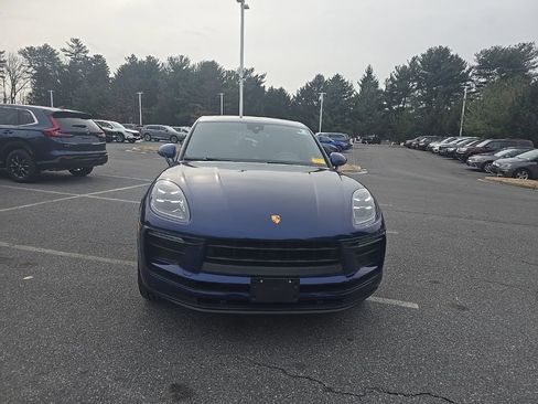 Used 2022 Porsche Macan image 3