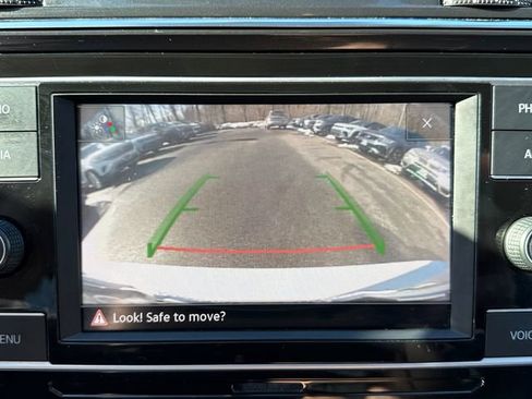 Certified 2020 Volkswagen Tiguan S image 17