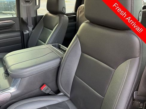 Used 2024 Chevrolet Silverado 3500 LTZ w/ LTZ Convenience Package image 5