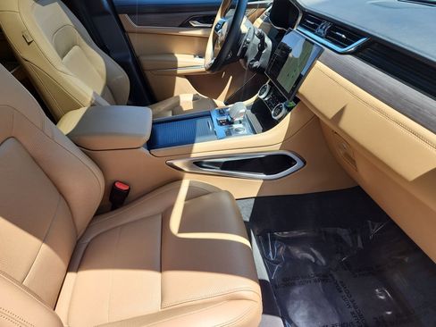 Used 2023 Jaguar F-PACE S AWD/4WD image 3