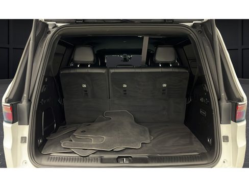 Used 2023 Jeep Wagoneer Series III w/ Rear Seat Video Group 1 AWD/4WD image 26