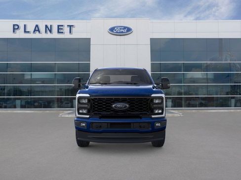 New 2026 Ford F250 Lariat w/ Black Appearance Package image 7
