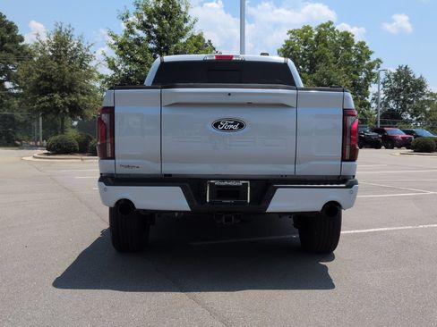 Used 2025 Ford F150 Lariat w/ Equipment Group 502A High AWD/4WD image 5